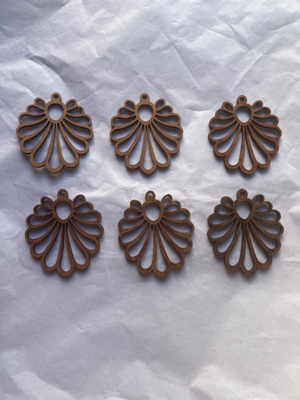 Wood Shell Pendants for Jewelry Making - 6 Pieces